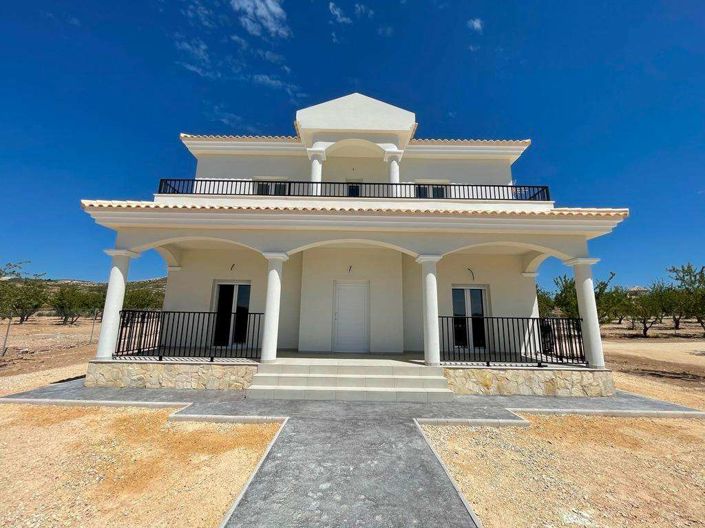 Image No.9-4 Bed Villa for sale