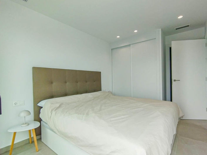 Image No.25-4 Bed Villa for sale