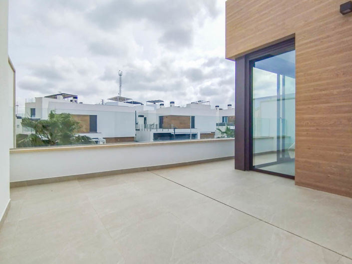 Image No.29-4 Bed Villa for sale