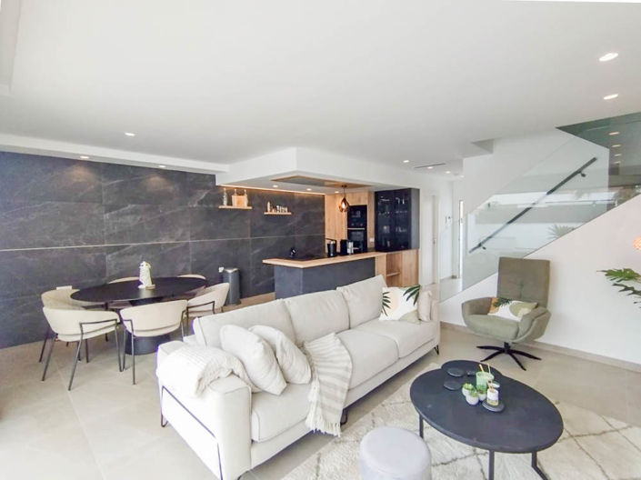 Image No.7-4 Bed Villa for sale