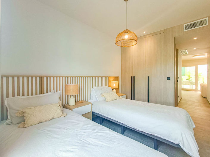 Image No.14-3 Bed Apartment for sale