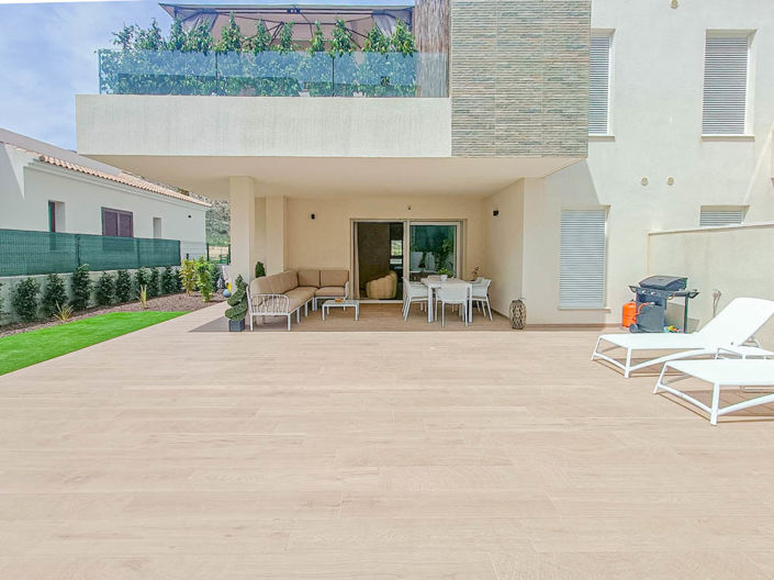 Image No.25-3 Bed Apartment for sale