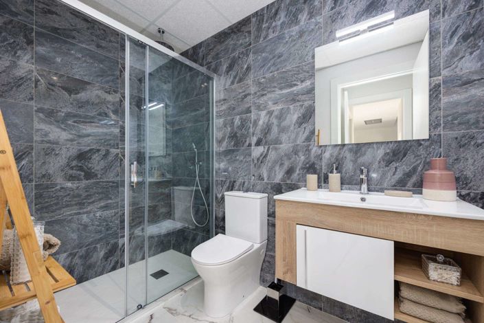 Image No.15-2 Bed Apartment for sale