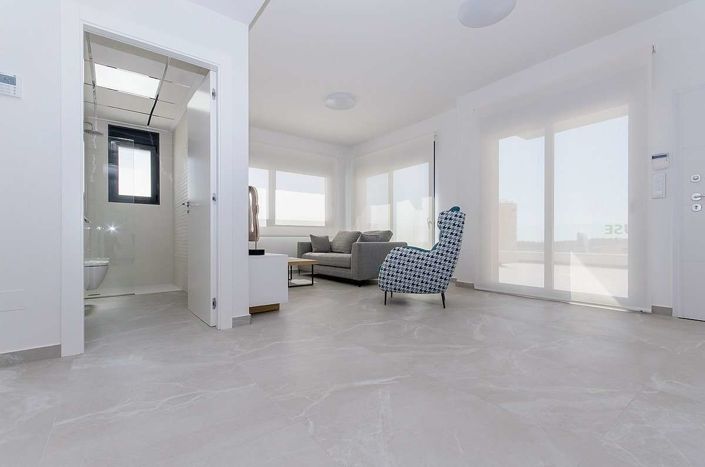 Image No.8-2 Bed Bungalow for sale