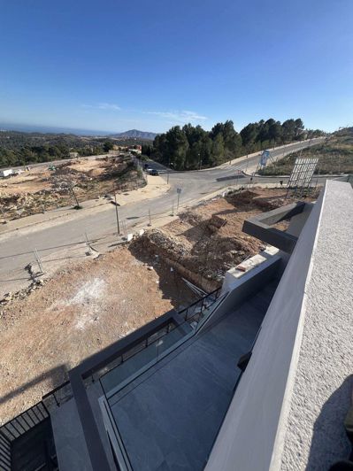 Image No.32-3 Bed Semi-Detached for sale