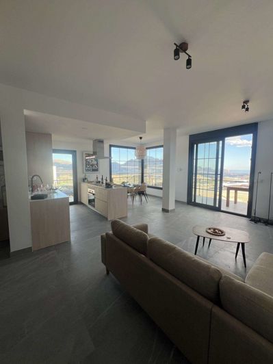 Image No.35-3 Bed Semi-Detached for sale