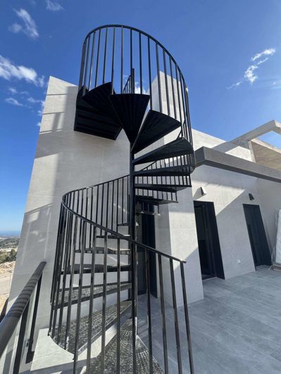 Image No.30-3 Bed Townhouse for sale