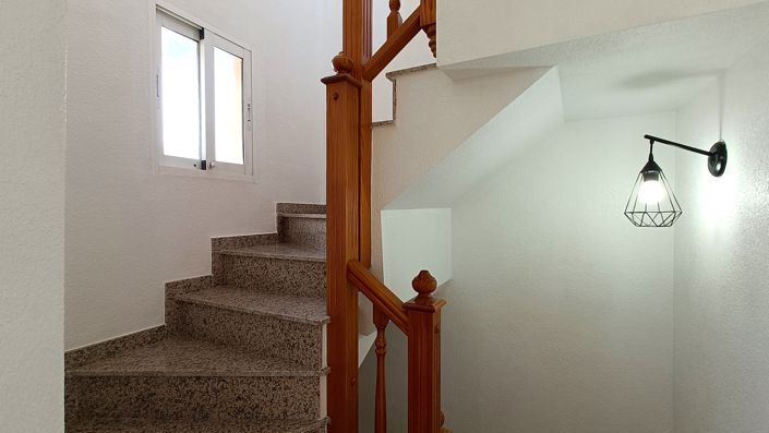 Image No.22-3 Bed Villa for sale