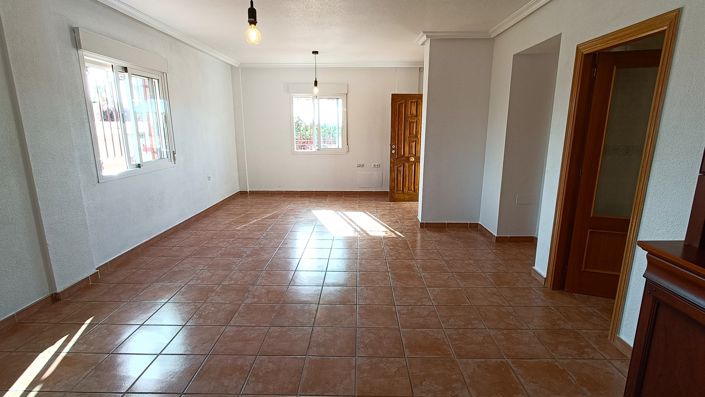 Image No.9-3 Bed Villa for sale