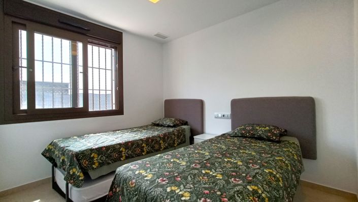 Image No.19-3 Bed Villa for sale