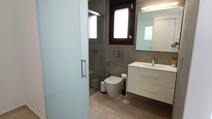 Image No.26-3 Bed Villa for sale