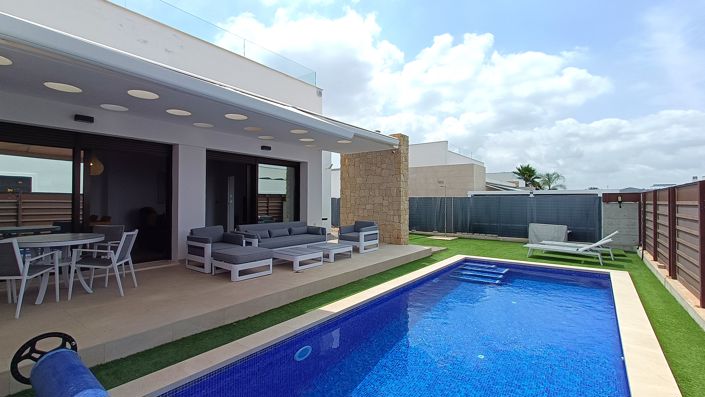 Image No.33-3 Bed Villa for sale