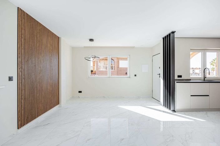 Image No.15-4 Bed Villa for sale