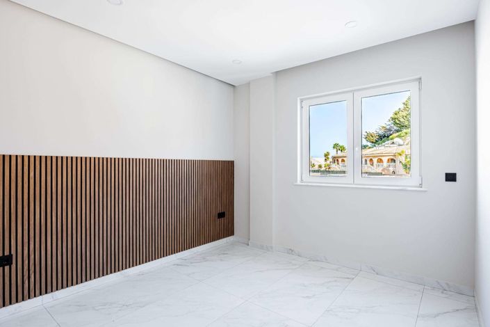 Image No.26-4 Bed Villa for sale