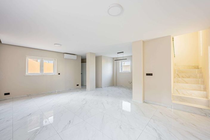 Image No.41-4 Bed Villa for sale