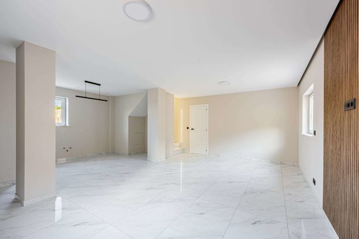 Image No.42-4 Bed Villa for sale