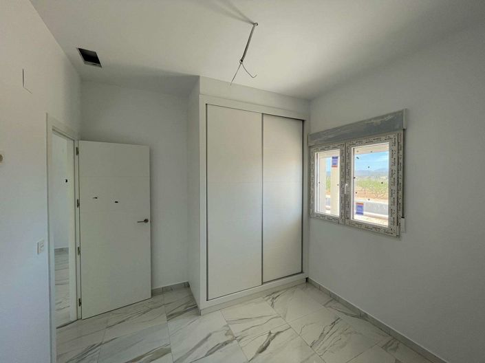 Image No.10-6 Bed Villa for sale