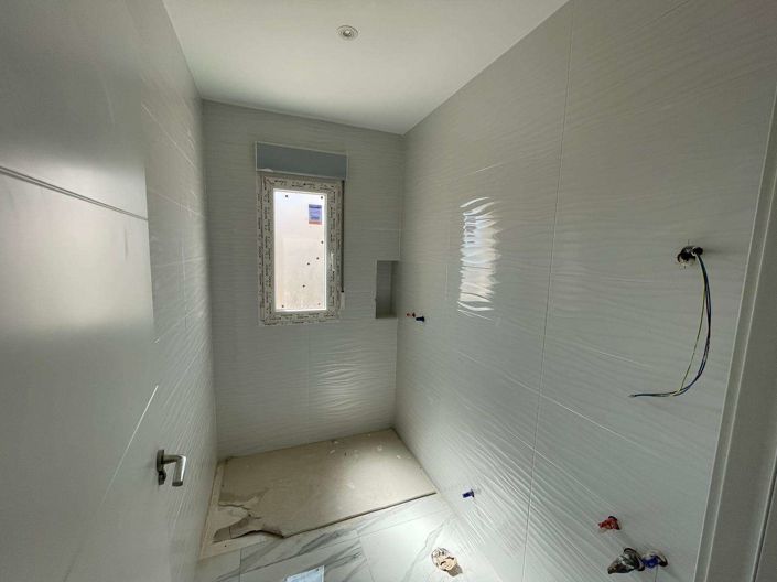 Image No.13-6 Bed Villa for sale