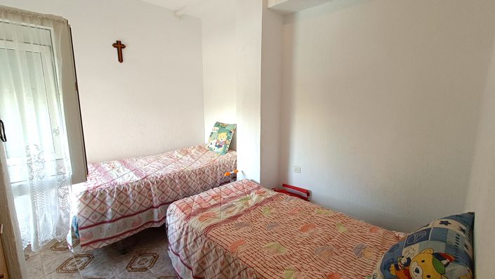 Image No.18-3 Bed Apartment for sale