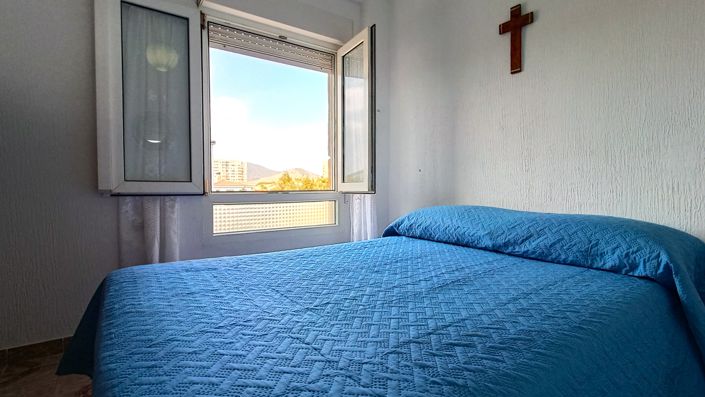 Image No.20-3 Bed Apartment for sale