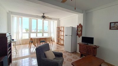 10892beautifulsecondfloorapartment11072514354