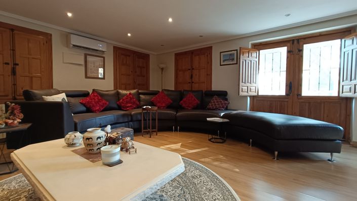 Image No.17-4 Bed Villa for sale