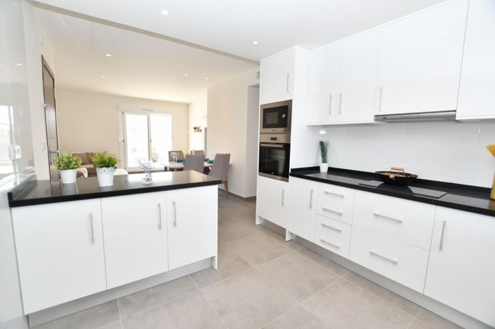 Image No.4-2 Bed Bungalow for sale