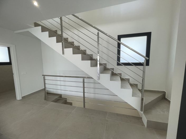 Image No.19-3 Bed Villa for sale