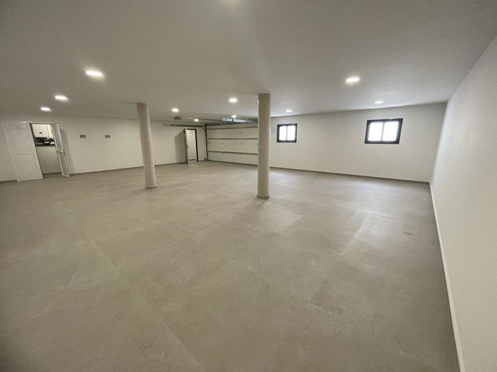 Image No.39-3 Bed Villa for sale