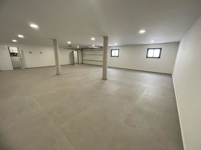 Image No.40-3 Bed Villa for sale