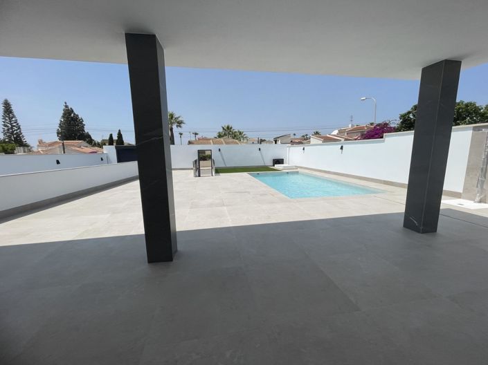 Image No.41-3 Bed Villa for sale