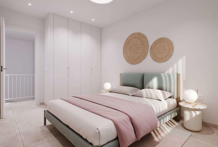 Image No.17-3 Bed Townhouse for sale