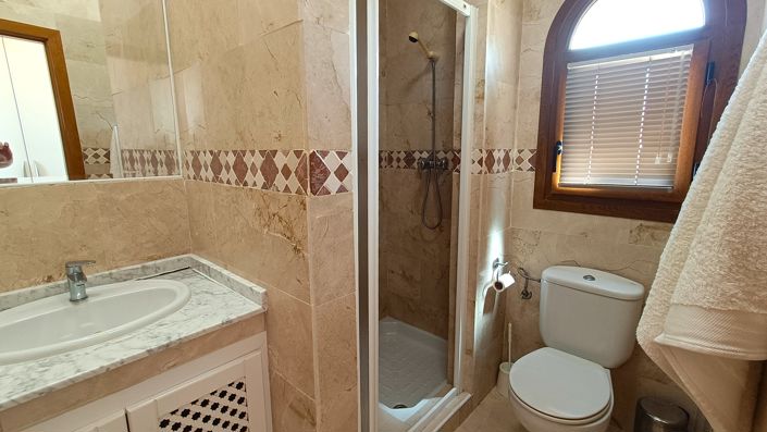 Image No.29-3 Bed Villa for sale