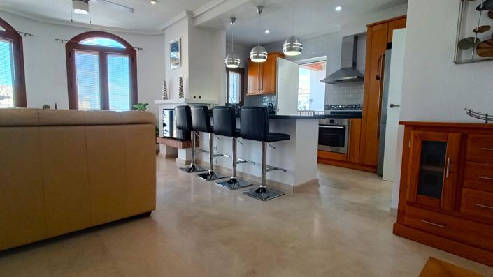 Image No.3-3 Bed Villa for sale