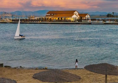 12179dreamingofalifeunderthespanishsundiscove