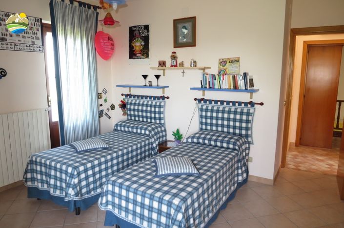 Image No.14-4 Bed Villa for sale