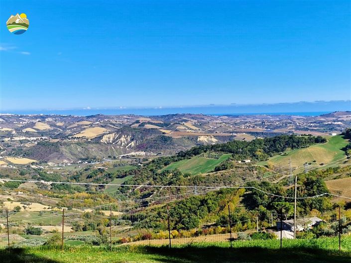 Image No.30-4 Bed Country House for sale