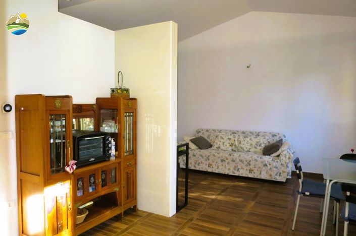 Image No.32-4 Bed Country House for sale