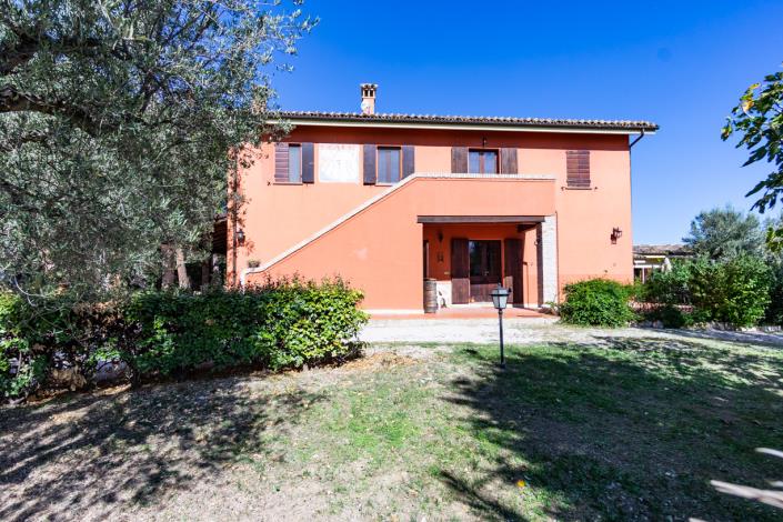 Image No.43-4 Bed Country House for sale