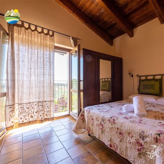 Image No.19-10 Bed Country House for sale