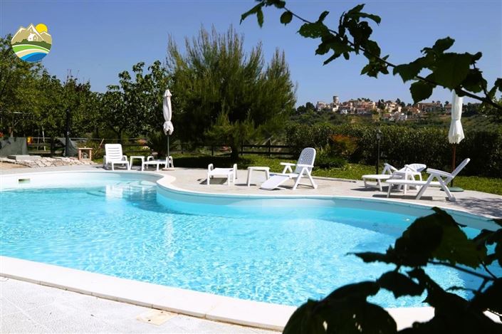 Image No.42-10 Bed Country House for sale