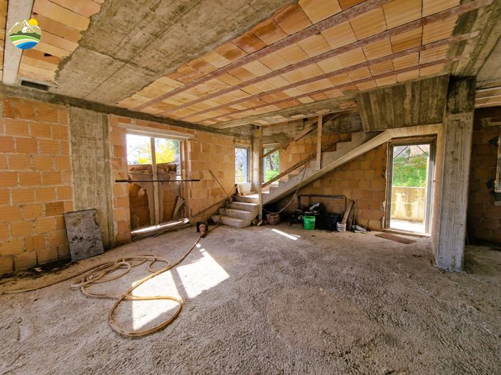 Image No.15-3 Bed Villa for sale