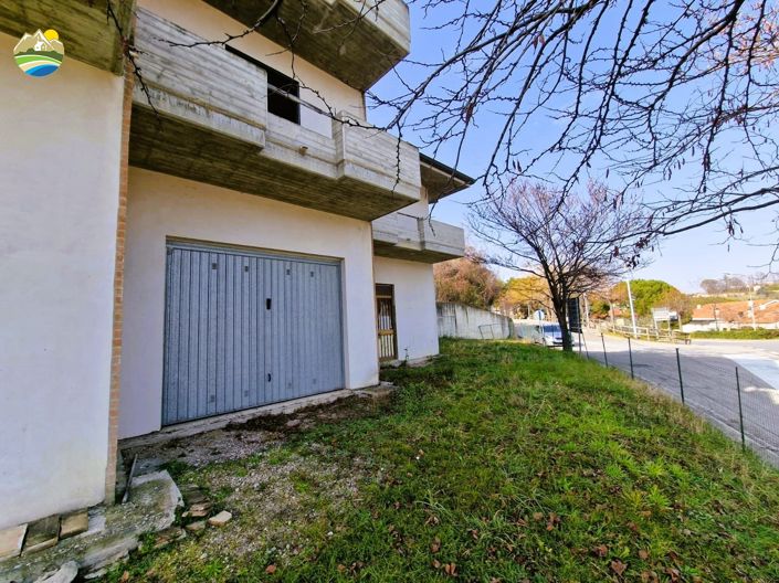 Image No.20-3 Bed Villa for sale