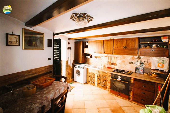 Image No.25-3 Bed Townhouse for sale