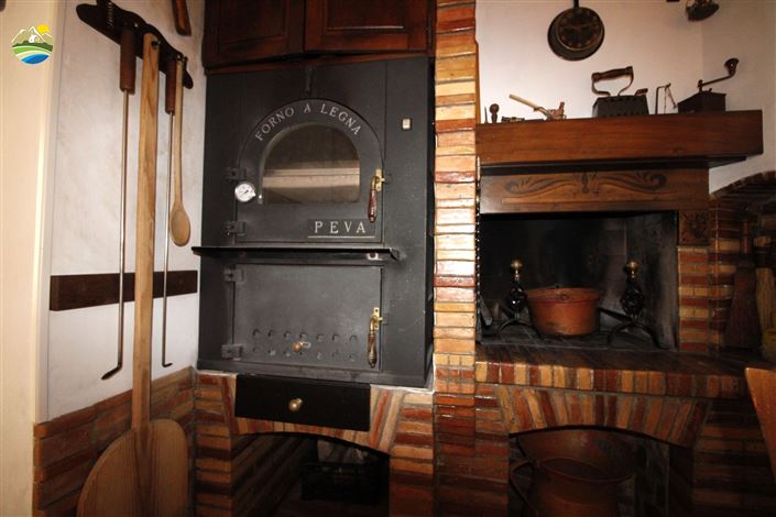 Image No.29-3 Bed Townhouse for sale