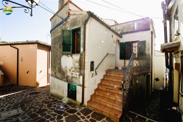 Image No.4-3 Bed Townhouse for sale