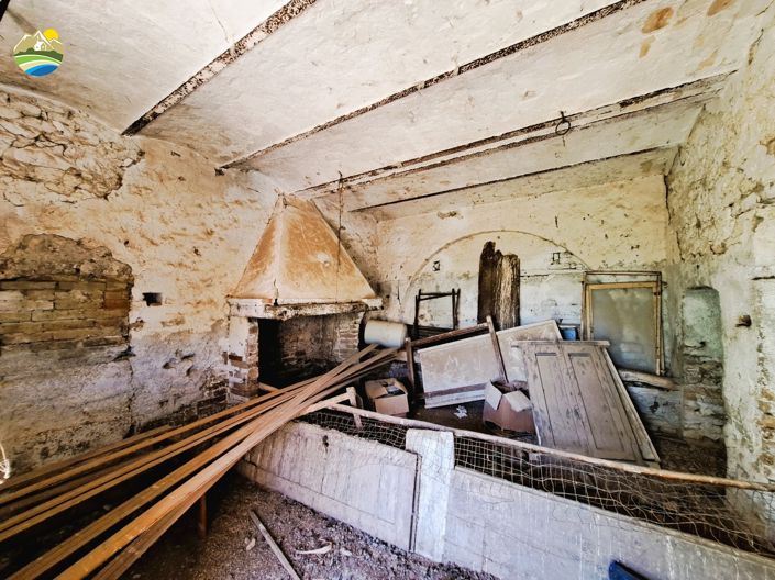 Image No.3-3 Bed Country House for sale