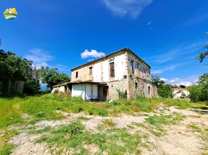 Image No.5-3 Bed Country House for sale