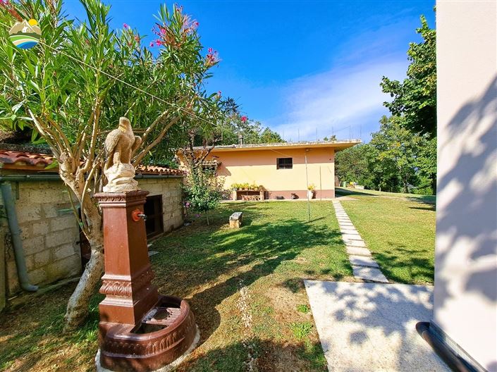 Image No.20-2 Bed Country House for sale