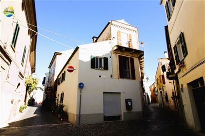 1 - Atri, Townhouse